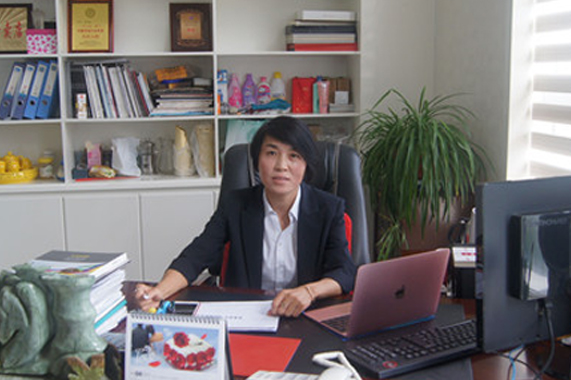 The deputy manager:Li Ruiling